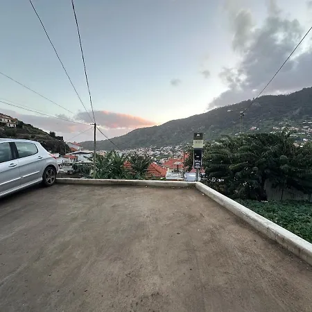 Casa Do Perestrelo - *